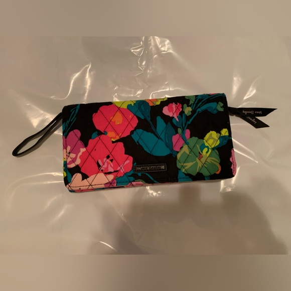 Vera Bradley TFID Wristlet/Crossbody Wallet - Picture 10 of 10